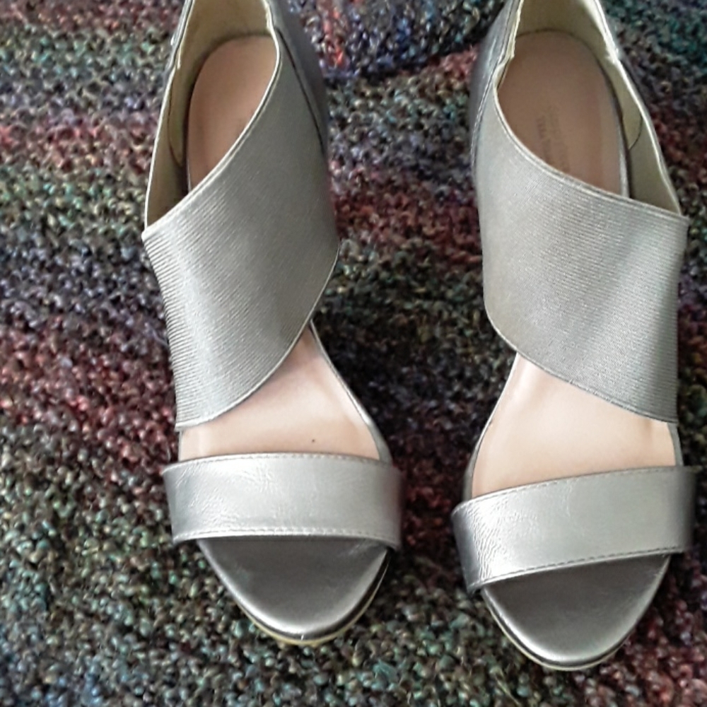 gray and brown heels for women
